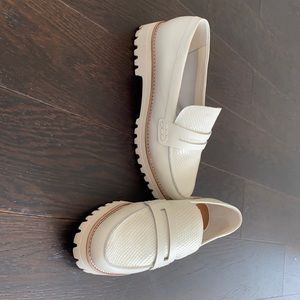 Dolce Vita off white loafers size 81/2. Worn once